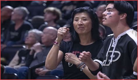 Unveiling The Enchanting World Of Julia And Glen Edey: Nature's Storytellers